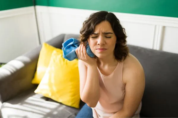 Image of woman with tooth pain